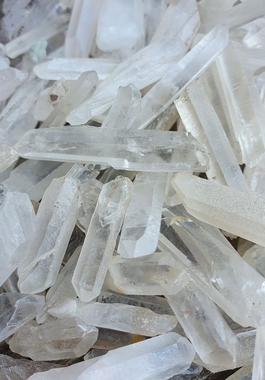Bergkristall, små råa spetsar storpack -80% fynd gula inslag/B-kvalité
