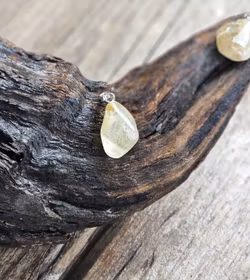 Guldrutilkvarts trumlad, silverpläterat hänge -40% fynd sprickor/nagg/udda form