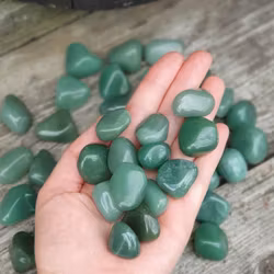 Grön Aventurin, trumlade -40% fynd sprickor (större storlek)