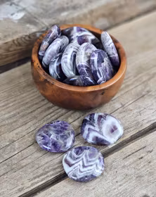 Chevron Ametist (Dröm Ametist) platta, touchstone -30% fyndexemplar mindre mönster/spricka