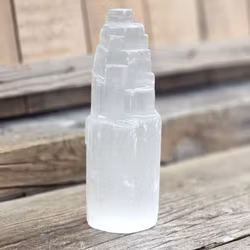 Vit Selenittorn 15 cm -30% fynd lite ostabila/sneda exemplar