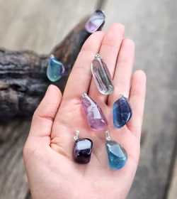 Fluorit trumlad, silverpläterat hänge -20% fynd endast grön