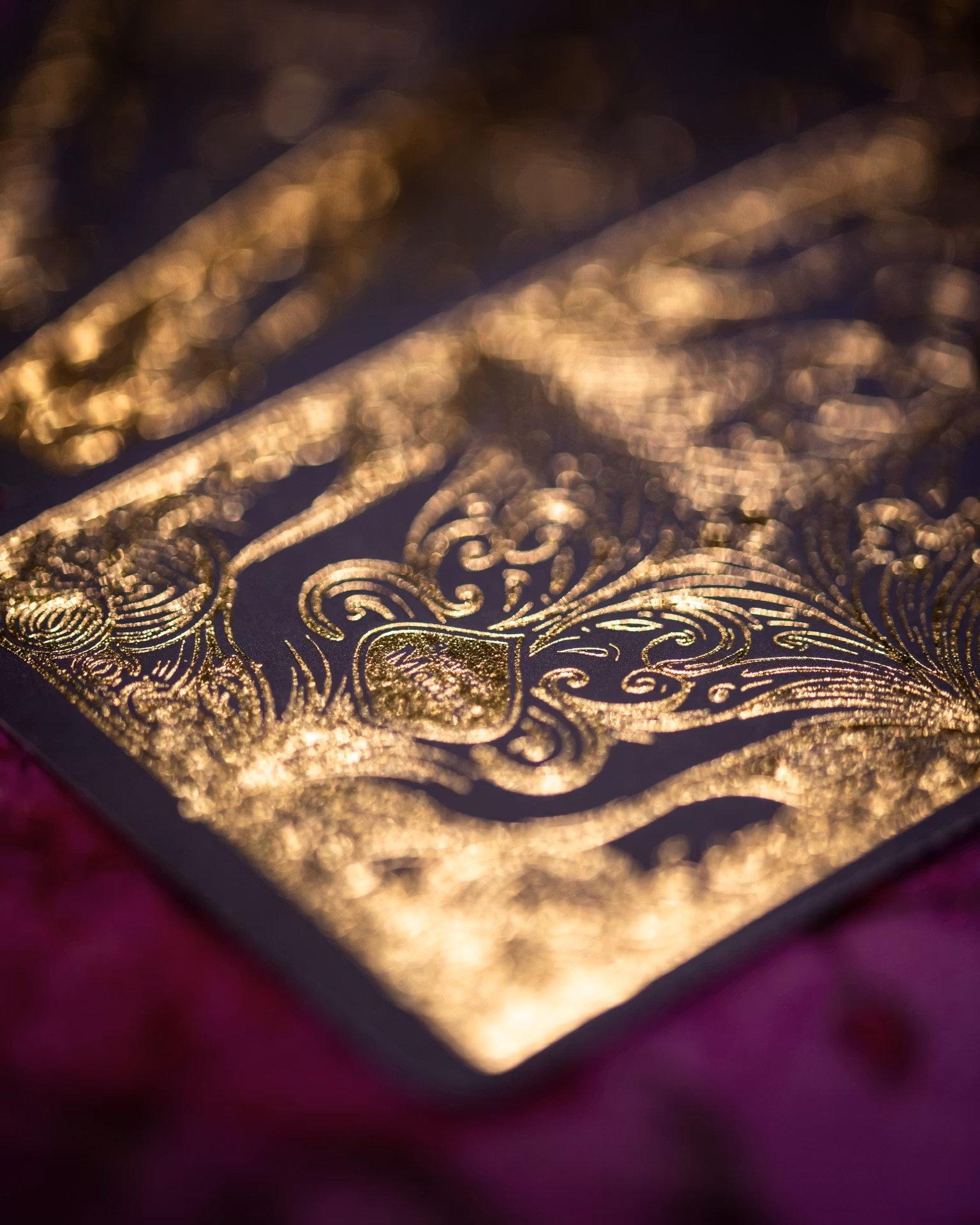 Sagrada Madre – Tarot de Marsella Rosépeppar och Olibanum, rökelsepinnar + 1 tarotkort