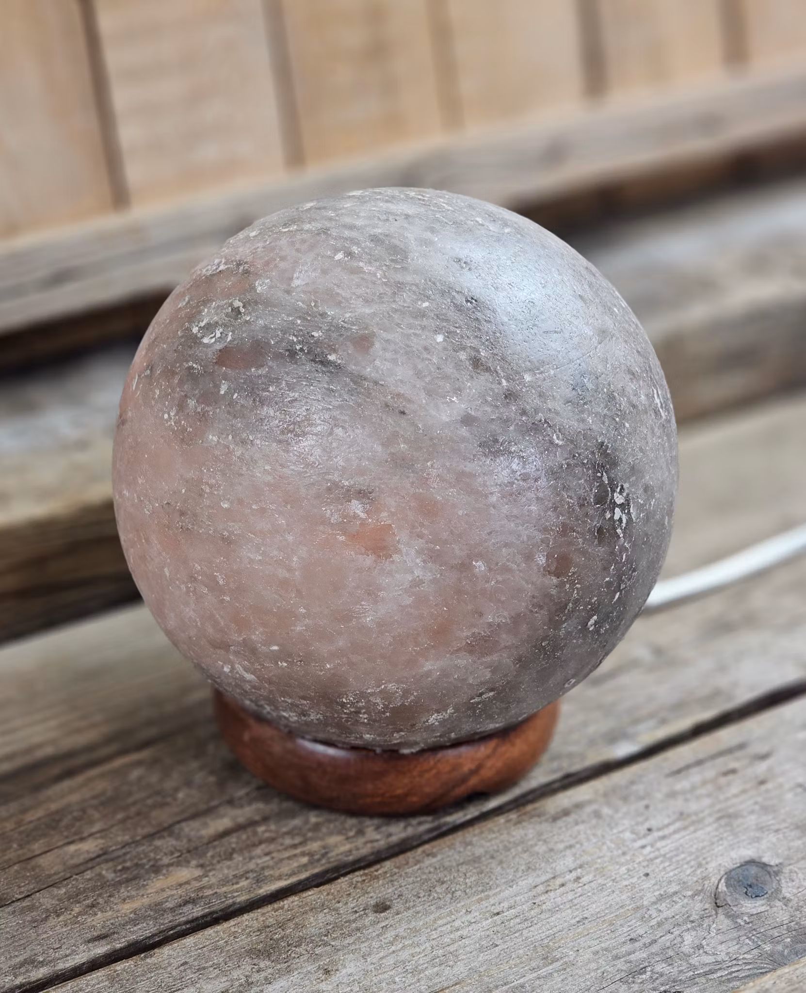 Himalaya Saltkristall, lampa svart klot -30% p.g.a. skada