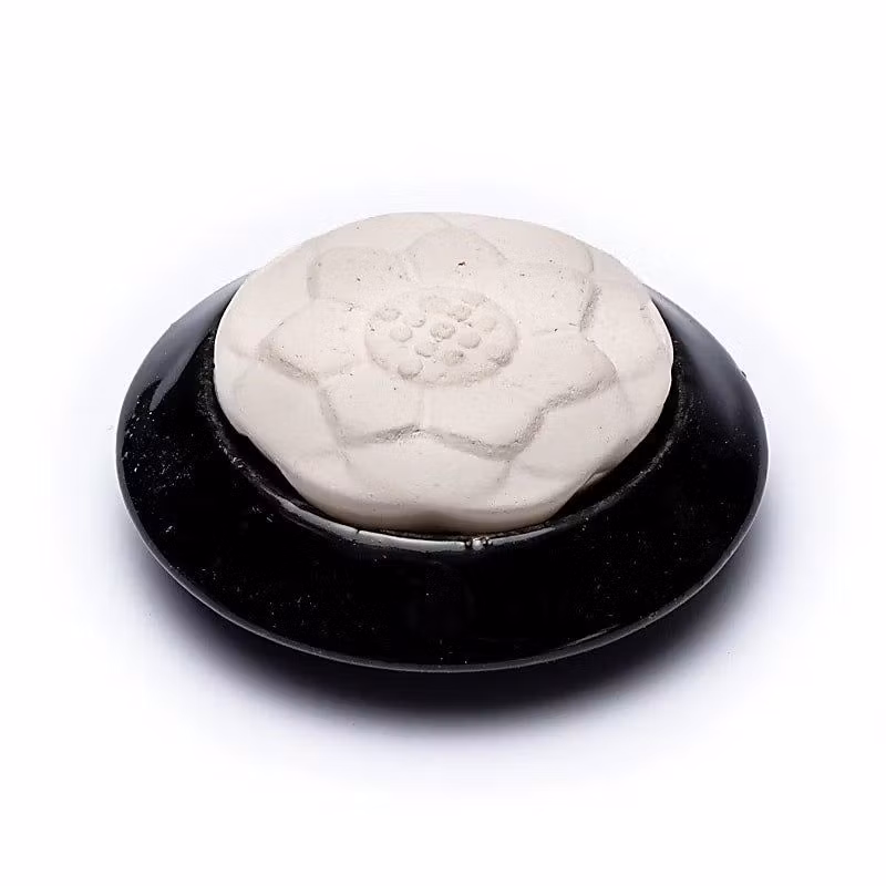 Aromasten Lotus Svart – doftspridare för eteriska oljor