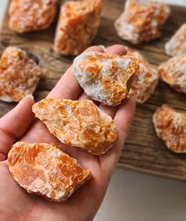 Orange Kalcit, rå