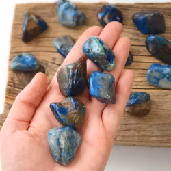 Shattuckit, trumlade