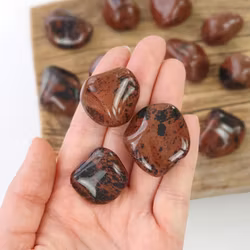 Mahogny-Obsidian, trumlade