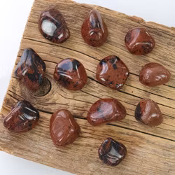 Mahogny-Obsidian, trumlade