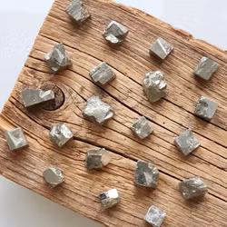 Pyritkub, oregelbunden