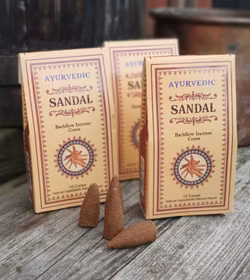 Ayurvedic - Sandal, rökelsekoner backflow