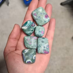 Rubinfuschit, trumlade (2 storlekar!)