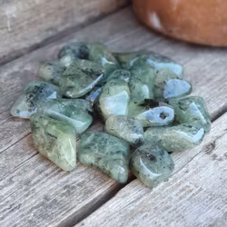 Prehnit, stora trumlade