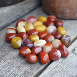 Mookait, cuddlestone