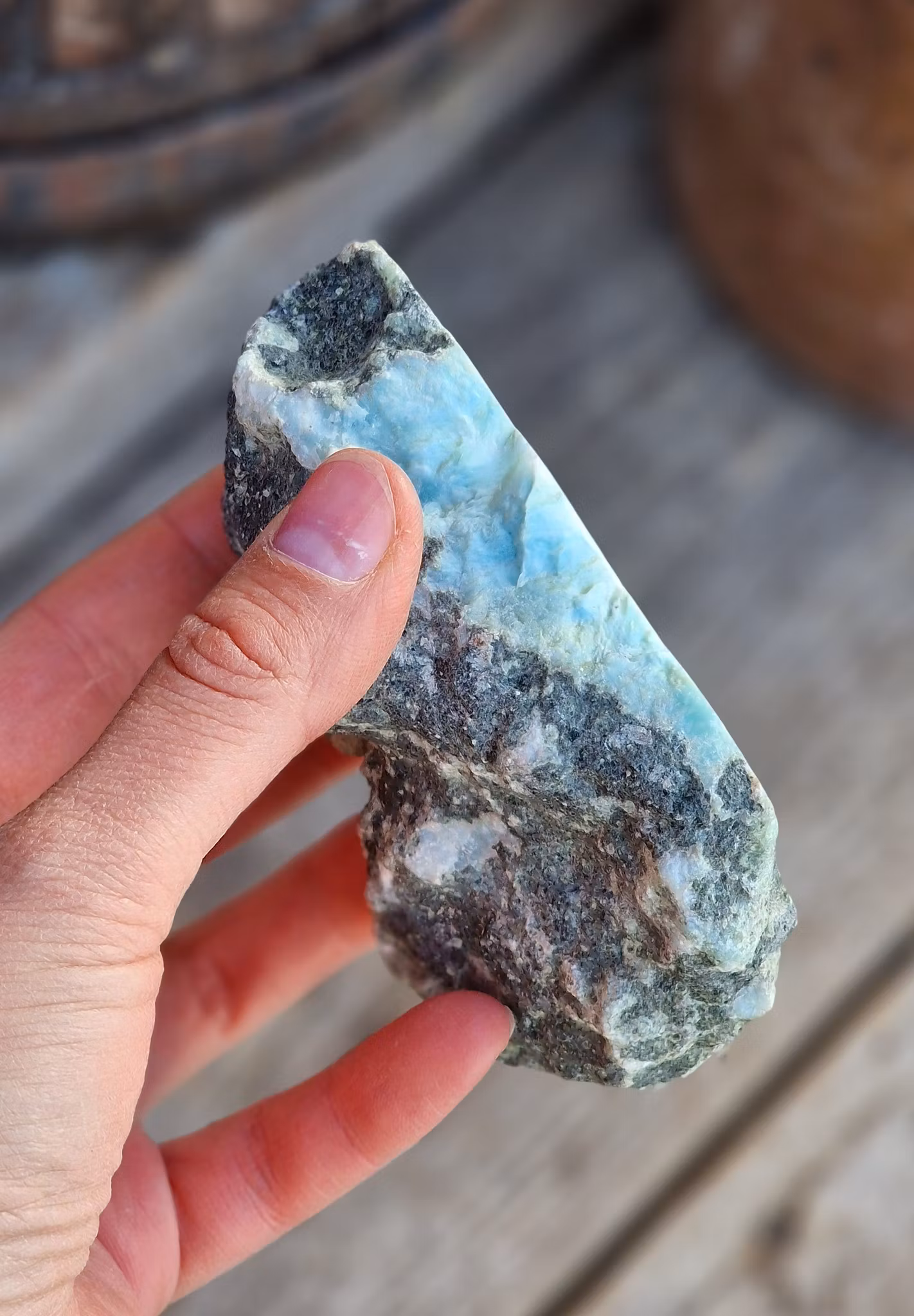 Larimar, stor halvpolerad