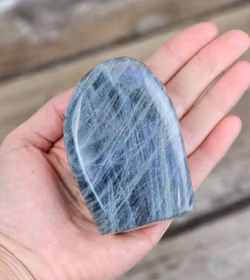 Lila Labradorit (Sunset Labradorit), polerad kristall stående friform #6