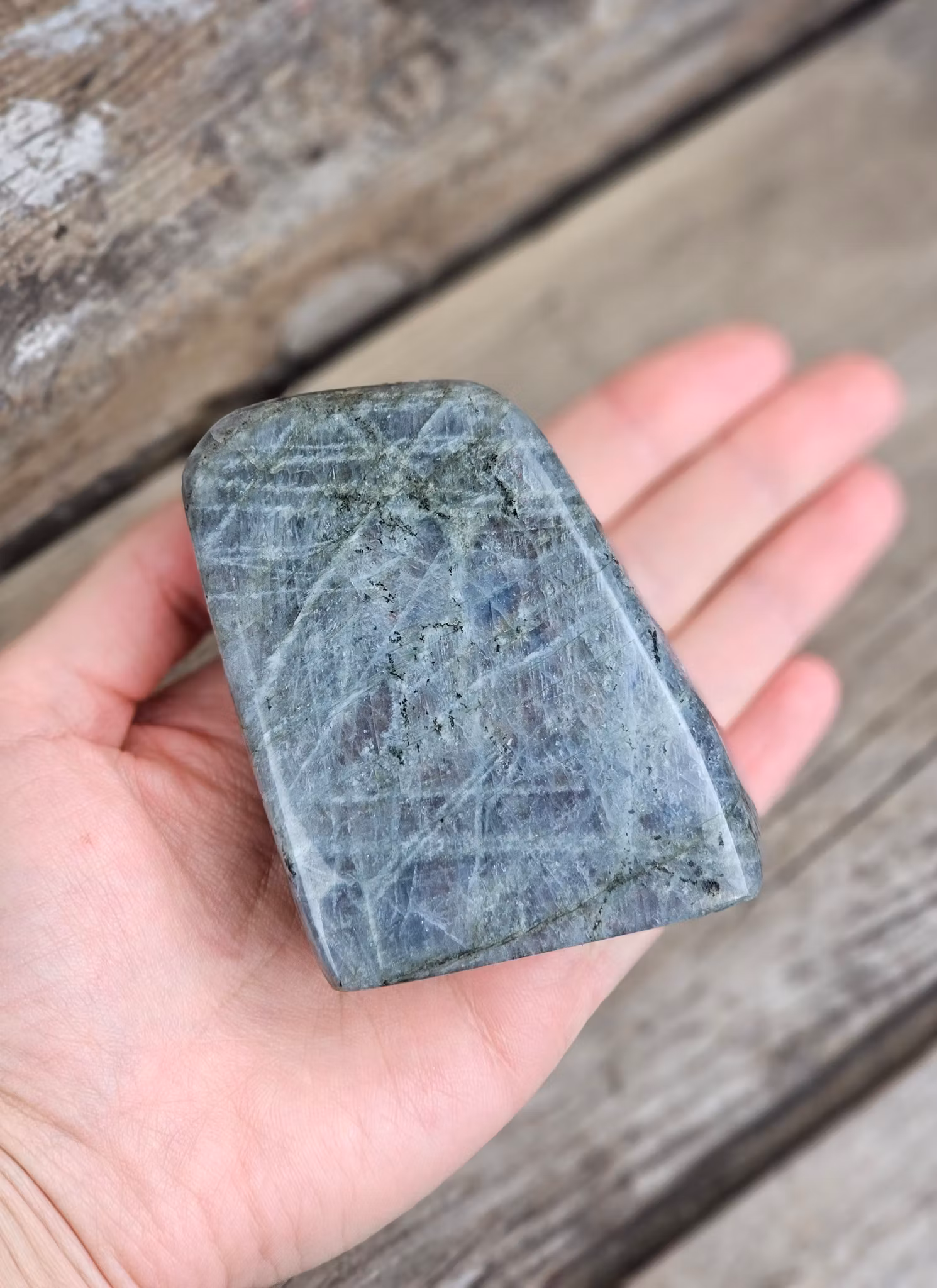 Lila Labradorit (Sunset Labradorit), polerad kristall stående friform #7