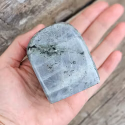 Lila Labradorit (Sunset Labradorit), polerad kristall stående friform #8