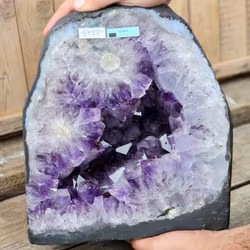 Ametistgrotta 29,9 kg