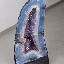 Ametistgrotta 28,54 kg