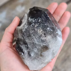 Rökkvartskluster/spets #6