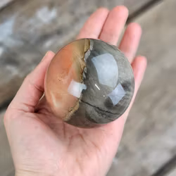 Polykromjaspis, klot #5