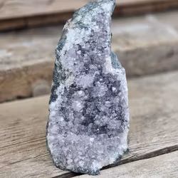 Ametistkluster, stående #9