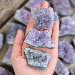 Ametistkluster, mellan