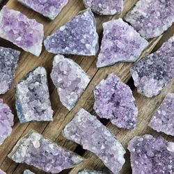 Ametistkluster, mellan