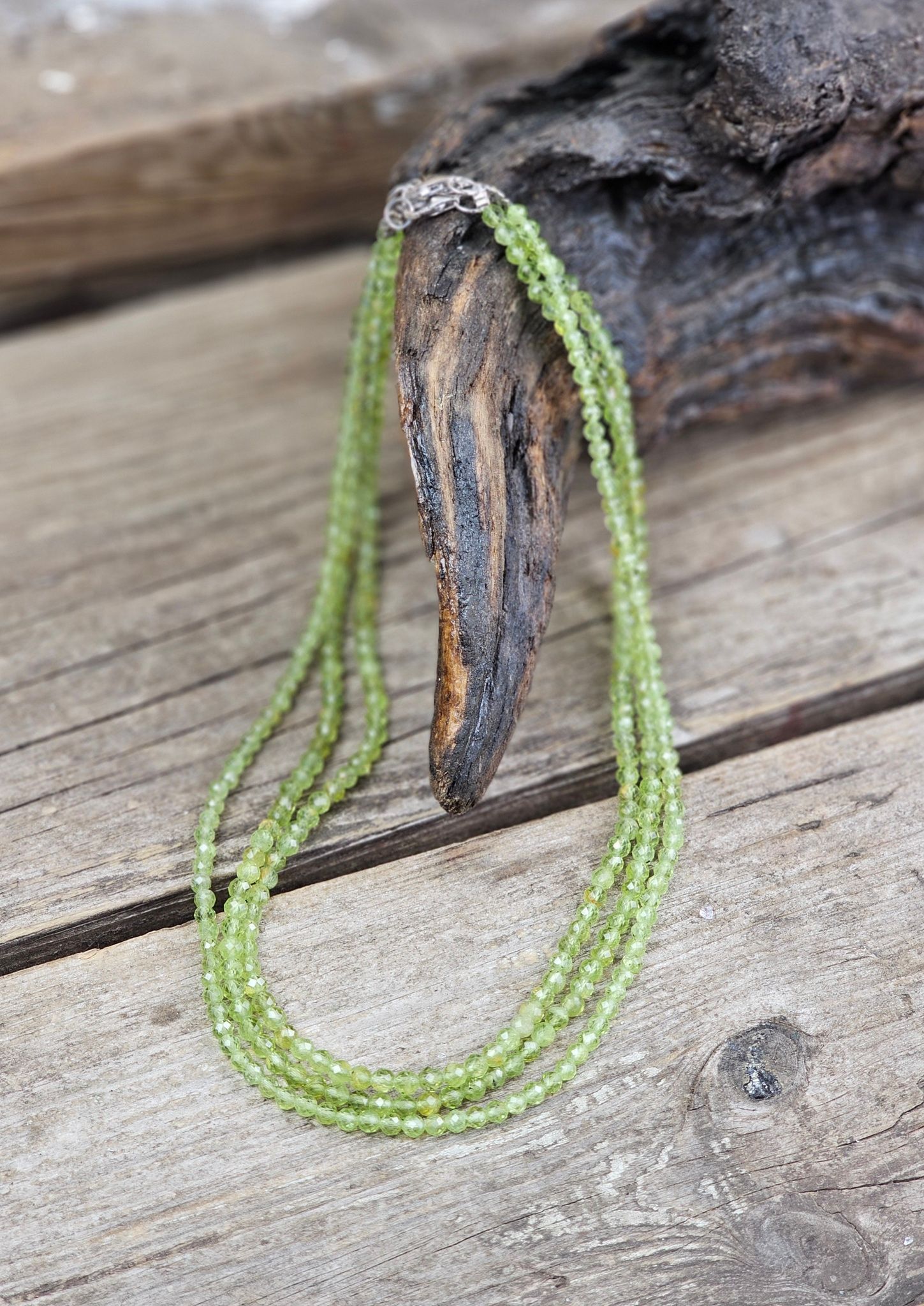 Peridot (Olivin), halsband 4mm facetterade pärlor 925s.