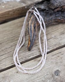 Rosenkvarts, halsband 4mm facetterade pärlor 925s.