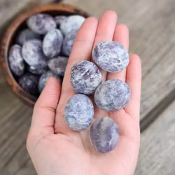 Lepidolit, mini touchstone