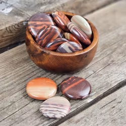 Cappuccinojaspis platta, touchstone