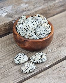 Dalmatinerjaspis platta, touchstone