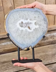 Agatskiva, stor på ställning #2