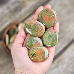 Unakit platta, touchstone