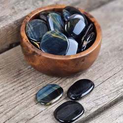 Falköga platta, touchstone