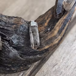 Rökkvarts rå spets, silverpläterat hänge