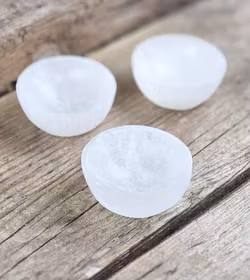 Vit Selenit, mini rund skål 7 cm