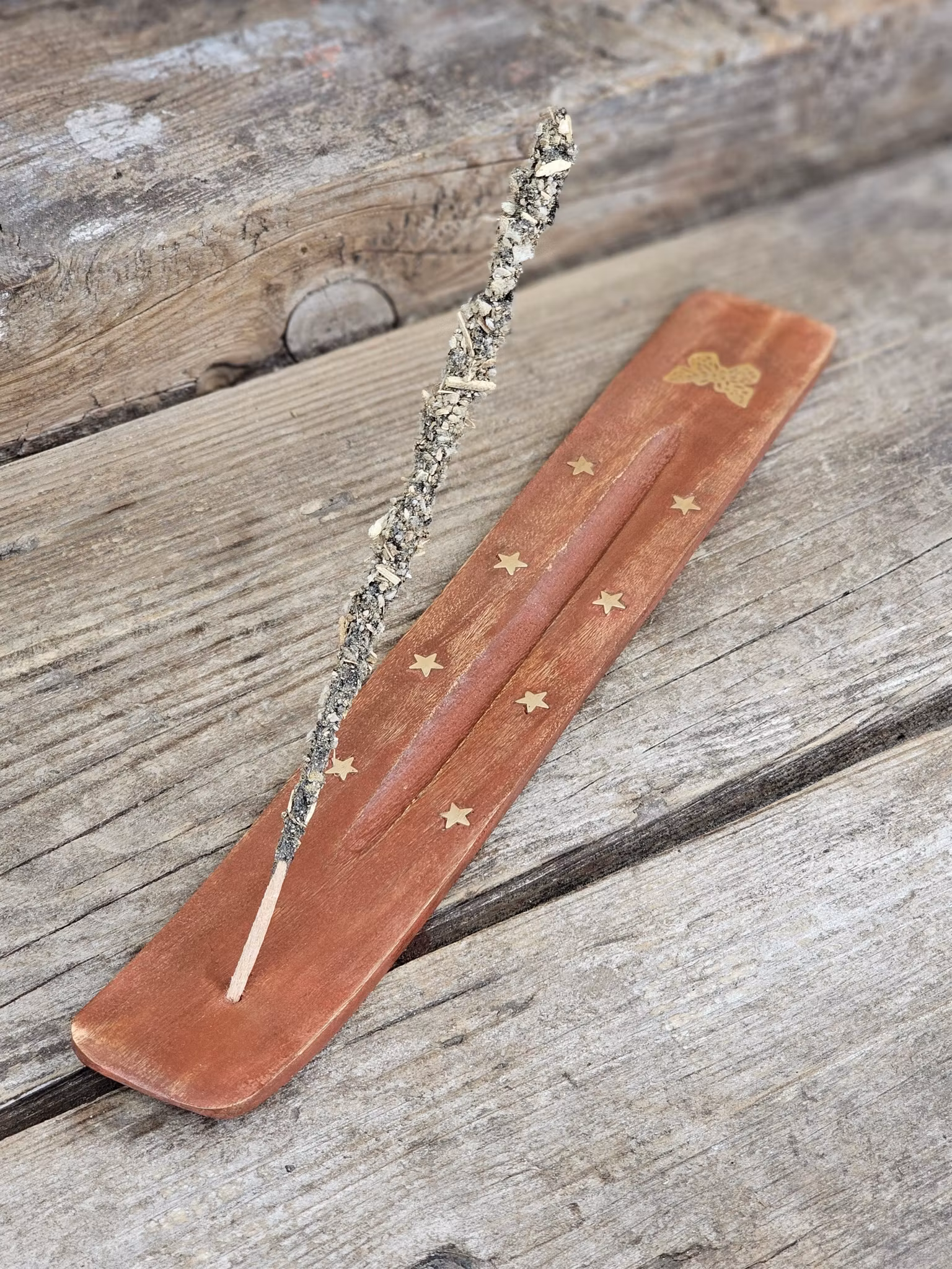 Rökelsehållare i trä, Fjäril