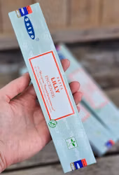 Satya - Lilly, rökelsepinnar