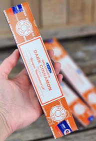 Satya - Nag Champa Dark Cinnamon, rökelsepinnar