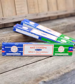 Satya Sai Baba Combo Serie - Nag Champa och Spicy Patchouli, rökelsepinnar