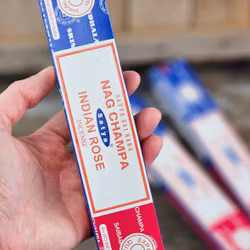 Satya Sai Baba Combo Serie - Nag Champa och Indian Rose, rökelsepinnar