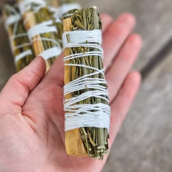 Palo Santo (Heligt trä) i kombination med Vinruta (Ruda Rue)
