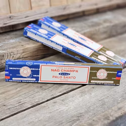 Satya Sai Baba Combo Serie - Nag Champa och Palo Santo, rökelsepinnar