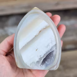 Agat, polerad kristall stående #3