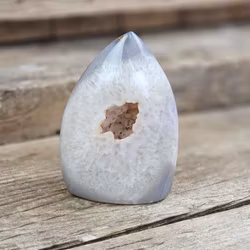 Agat, polerad kristall stående #6