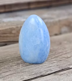 Blå Kalcit, polerad kristall stående friform #3