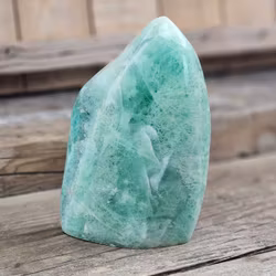 Grön Fluorit, polerad kristall stående friform #6